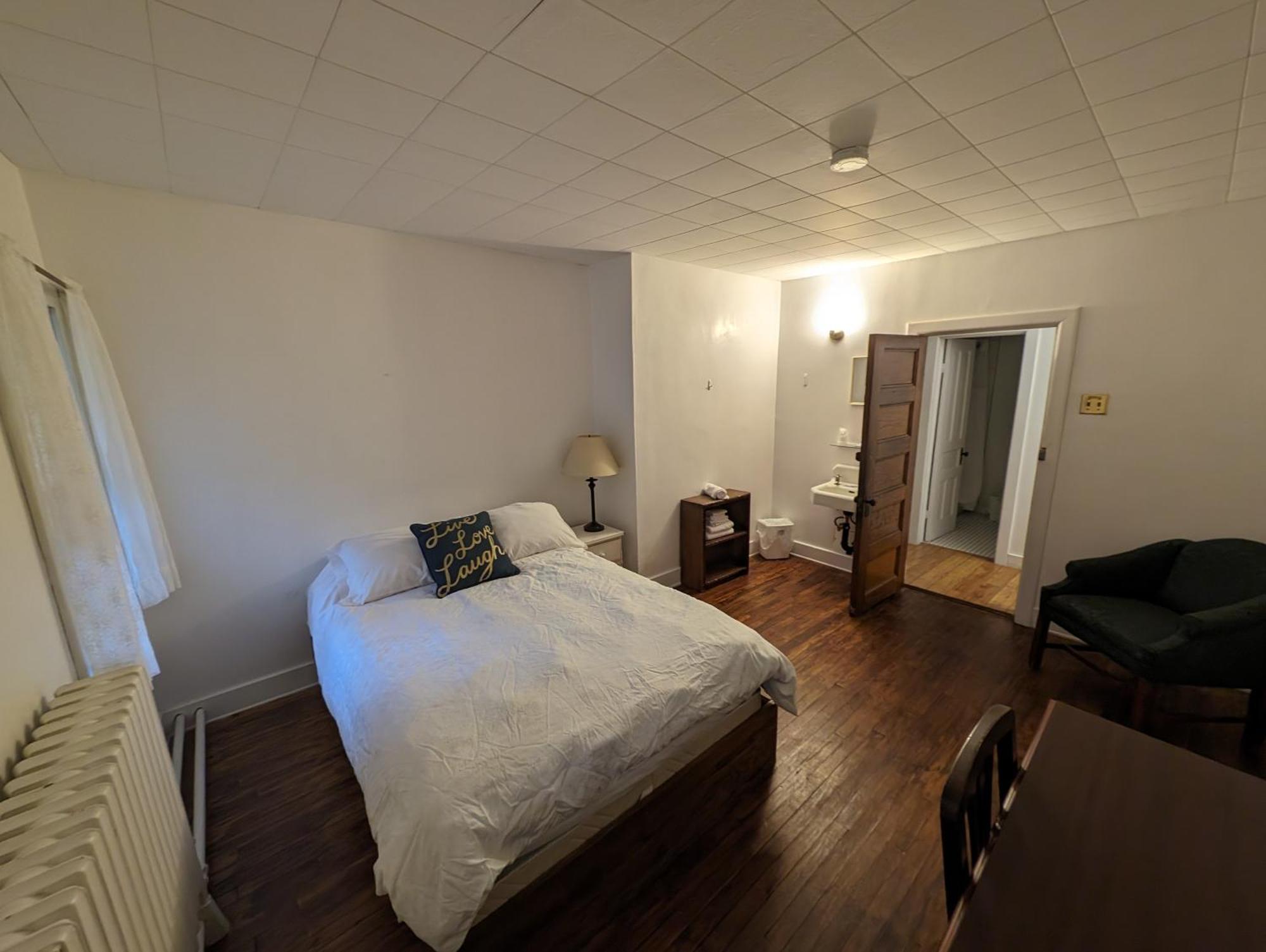 Pine Lodge Bristol Eksteriør billede